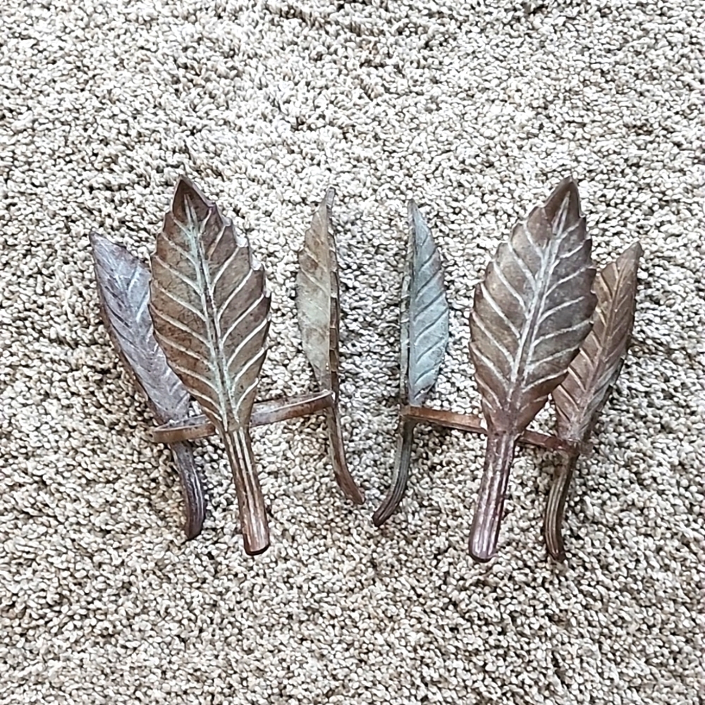 2 candle holders